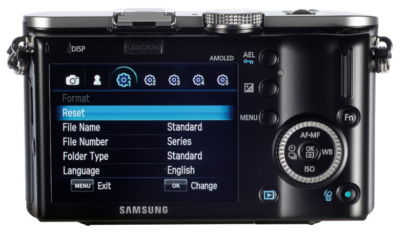 Samsung NX100 back