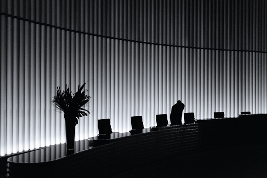 APOY Damien Demolder Lighting