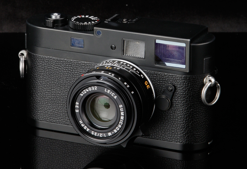 Leica-M-Monochrom front