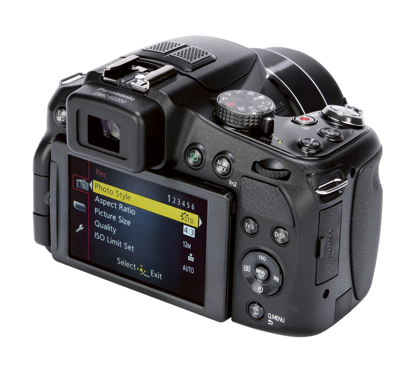 Panasonic Lumix DMC-FZ200 back