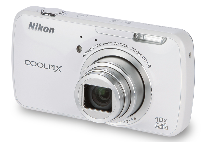 Nikon Coolpix S800c front (main)